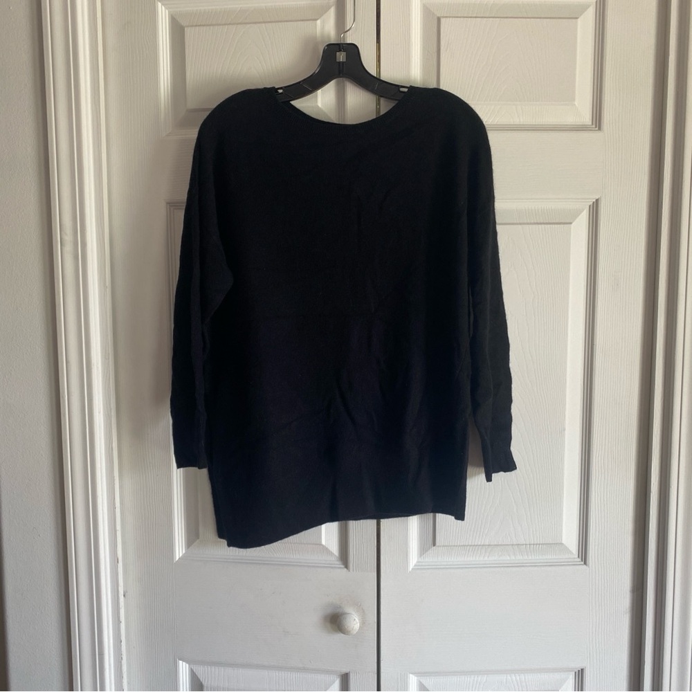 C by Bloomingdale's Cashmere Boat Neck Asymmetrical Sweater‎ Black SMALL